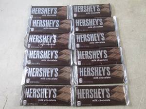 (B-1) 12 Hersheys Milk Chocolate C...