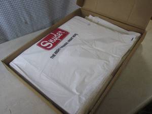 (D-2) Box of 500 White Plastic Bags...