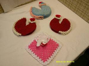 Vintage crochet chickens