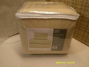 Queen Size Fleece Bed Set