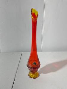 lot 34 image: Fenton Handmade Amberina Stretch Glass Vase Vintage
