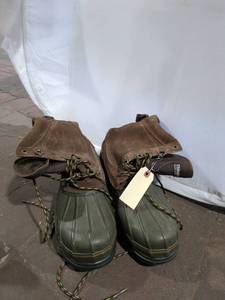 lot 60 image: Rocky Mens Steel Shank Winter Boots Size 13