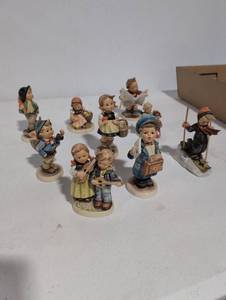 lot 73A image: Goebel Hummel Figurine Lot - Vintage West Germany Collectors Set
