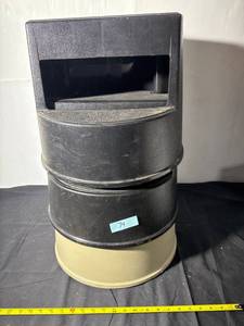 lot 74Z image: 3 Rubbermaid Step Stools