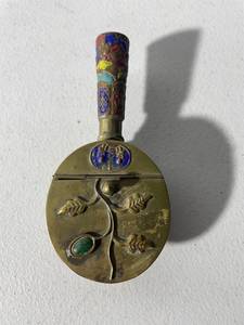 lot 95 image: Vintage Chinese Silent Butler with Enamel Handle