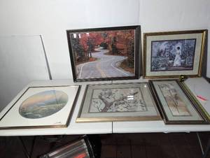 lot 115 image: Collection of Framed Art Prints
