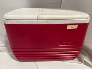 lot 129A image: Igloo Cooler Box 50 Quart Insulated Storage