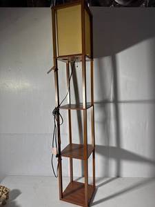 lot 139 image: Mod Style Wooden Floor Lamp with Shelves