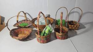 lot 150 image: Set of Woven Baskets - Multi-Size & Color