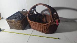 lot 173 image: Set of 2 Woven Storage Baskets