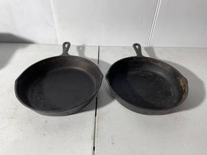 lot 189 image: Vintage Cast Iron Skillets No. 7 and 8 Pair
