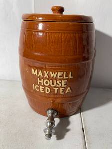 lot 200 image: Vintage Maxwell House Iced Tea Stoneware Dispenser