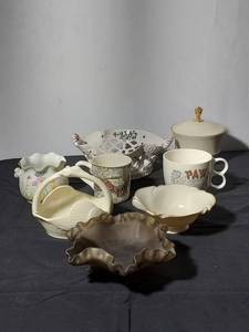 lot 210 image: Vintage Porcelain and Ceramic Assorted Collection