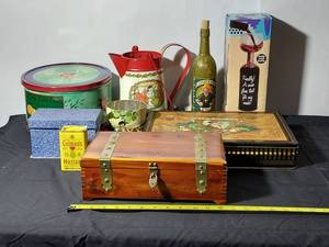 lot 244 image: Vintage Collectible Home Dcor Lot