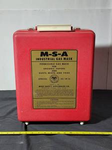 lot 250 image: MSA Industrial Gas Mask Set