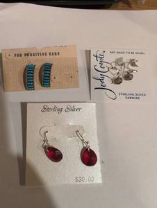 lot 306 image: Elegant Earring Collection incl. Sterling Silver