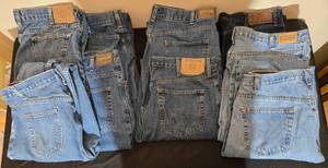 lot 319 image: Collection of Kirkland and Eddie Bauer Denim Jeans - Various Sizes