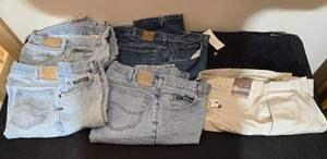 lot 324 image: Assorted Mens Jeans and Trousers Collection SZ XLXXL 40 Waist