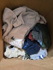 lot 326 image: Collection of Assorted Mens T-Shirts and Clothing Items SZ XLXXL