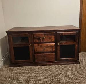 lot 121 image: Woodcraft Industries TV Stand with Combo Doors