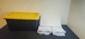 lot 129 image: Set of 3 Light Blue Cotton Blankets