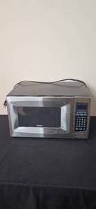 lot 32 image: Used Kenmore Microwave Oven with Digital Controls
