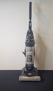 lot 41 image: Used Eureka Upright Vacuum Cleaner