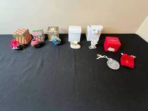 lot 229 image: Assorted Holiday Ornaments Collection - some from Cancun & Inc Waterford