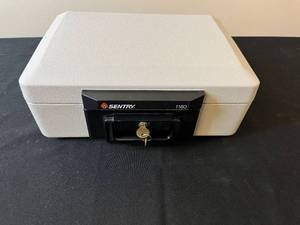 lot 236 image: Sentry 1160 Fire-Resistant Lock Box with Key