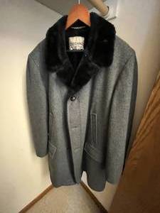 lot 244 image: Zero King Vintage Wool Coat with Faux Fur Collar