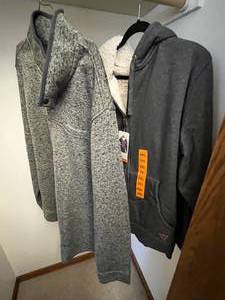lot 245 image: Set of 2 XXL Mens Hoodies by Eddie Bauer and Weatherproof Vintage w Tags
