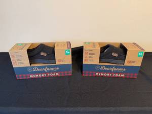lot 342 image: 2 Pairs of Dearfoams Mens Slippers XL 13-14 with Memory Foam