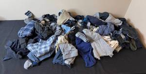 lot 346 image: Large Collection of Assorted Mens Socks and Underwear