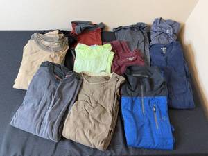 lot 358 image: Collection of Mens Long Sleeve Shirts in Various Colors and Brands