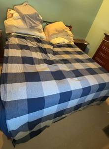 lot 364 image: Queen Size Bed with Bedding and Mattress Pad