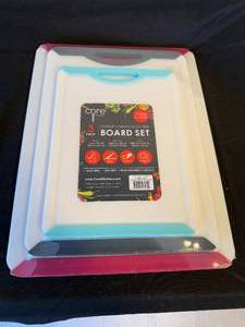 lot 177 image: Core Kitchen 3-Pack Nonslip Carving and Cutting Board Set