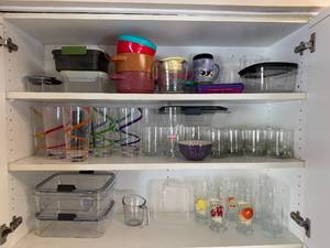 lot 179 image: Collection of Kitchenware Glasses, Storage Containers, and Mugs