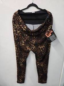 IMAN Global Leopard Color Leggings with side zippers (Size 1X, New with tag)