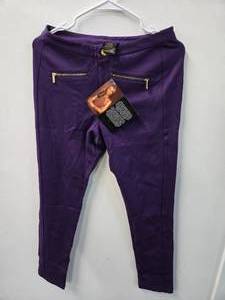IMAN Womens Pants size 8 (New with a Tag) Color Purple