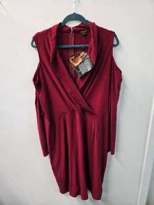 IMAN Global Chi short dress. Maroon, Size 2X