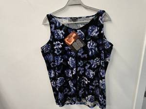 IMAN Flowery Comfortable Winter Wear for Women ( New with tag Size 1X)