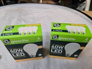 Lot of 8 Greenlite High Efficiency 6W (60W Equivalent) 90% Energy Savings LED Light Bulbs