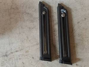 lot 19 image: Rugger .22 Magazines
