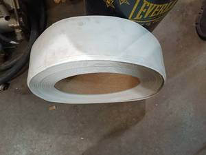 lot 84 image: 100Feet of 6 Flexible baseboard trim