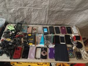 lot 9 image: misc. cell phones, cell phone cases and chargers