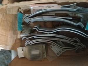 lot 8 image: Load Pro LP15 Leaf springs