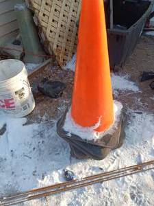 lot 59 image: 5 Safety Cones