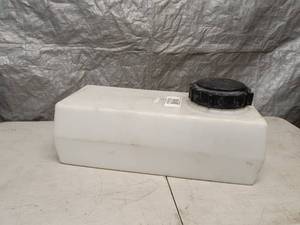 lot 93 image: Ace Roto-mold rectangle 5 gallon tank