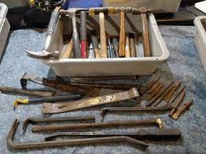 lot 95 image: Assortment of hammers and pry bars