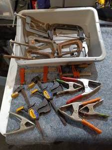 lot 96 image: Assortment of clamps